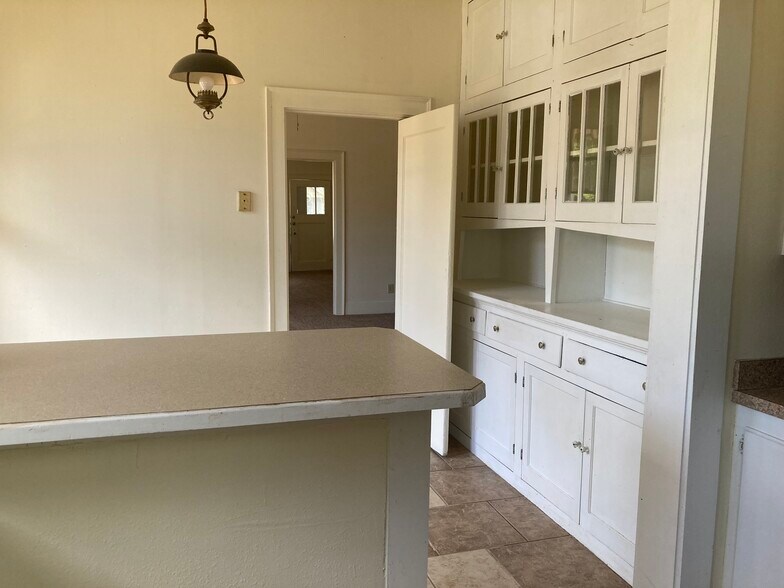 Building Photo - 1715 Locust St