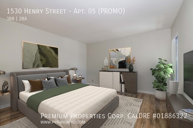 Building Photo - 1530 Henry St