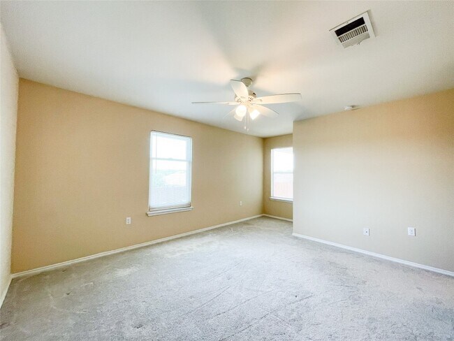 Building Photo - 8913 Southwick Dr