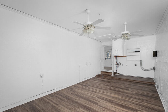 Building Photo - 5860 NW Dearborn Ave