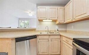 Building Photo - 1215 McGill Park Ave NE