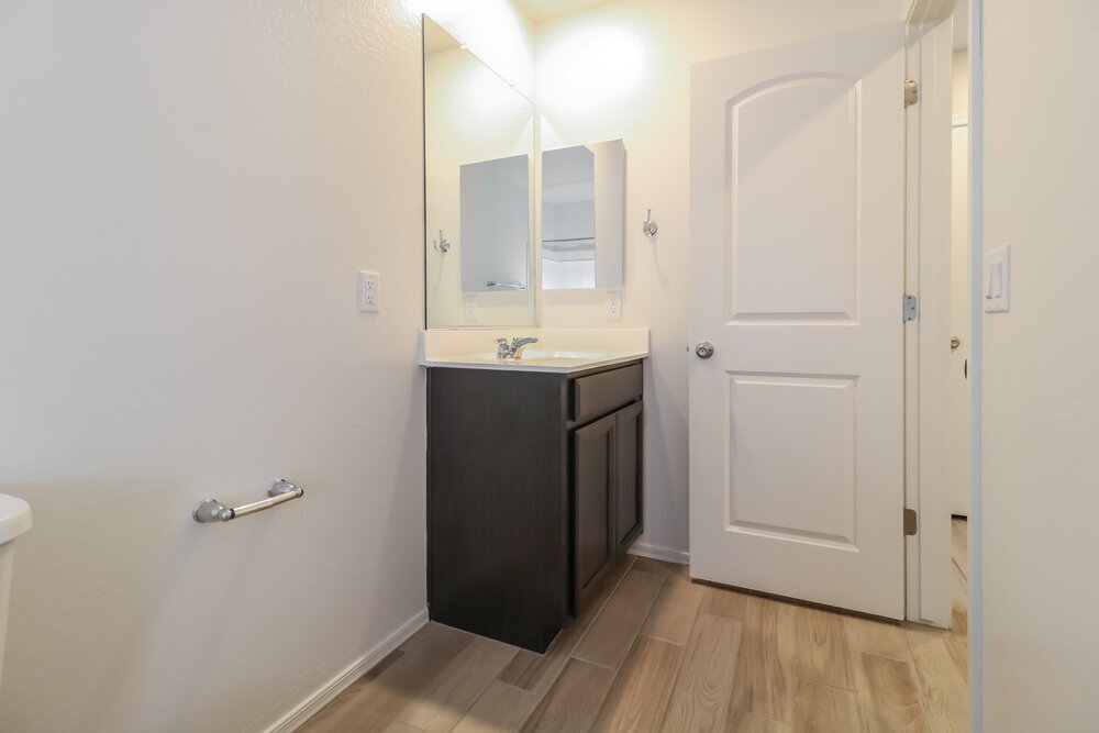 Building Photo - 25773 W Euclid Ave