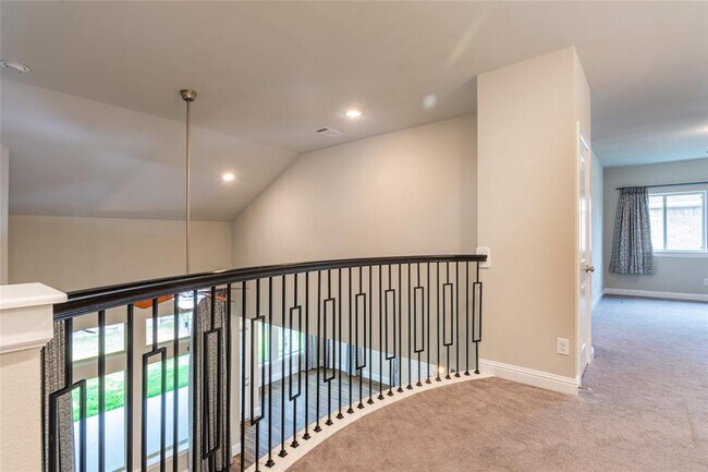 Building Photo - 31226 Shady Arbor Ln