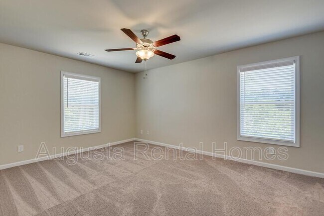 Building Photo - 2506 Otter Run