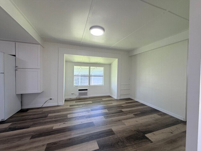 Building Photo - 102 Lantern Pl