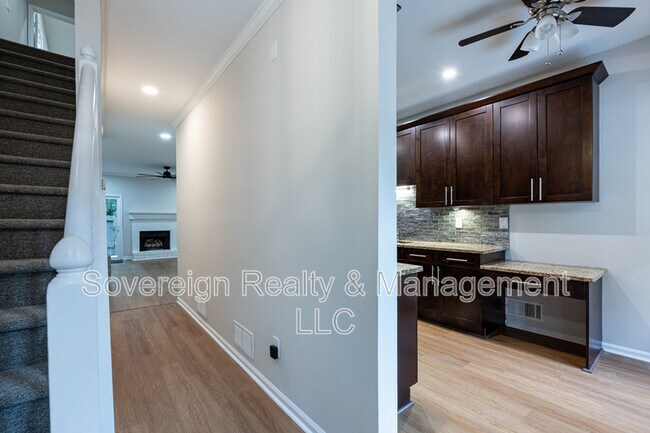 Building Photo - 3994 Elm St