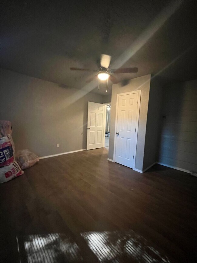 Building Photo - Cozy 1 Bed / 1 Bath Rear Home with Private Fenced Yard – Tulsa