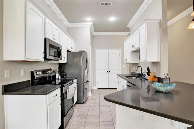 Building Photo - 32309 Calder Ct