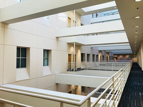 walkway to unit - 127 N Tryon St