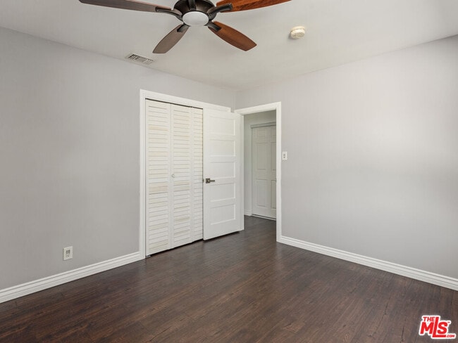 Building Photo - 7630 W 91st St