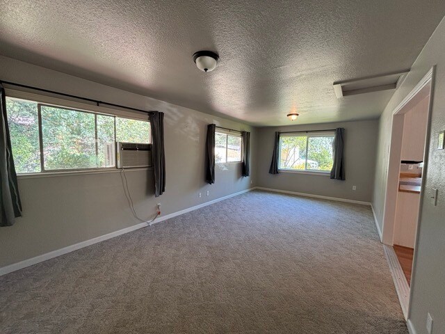 Building Photo - 1100 Pear Ridge Rd