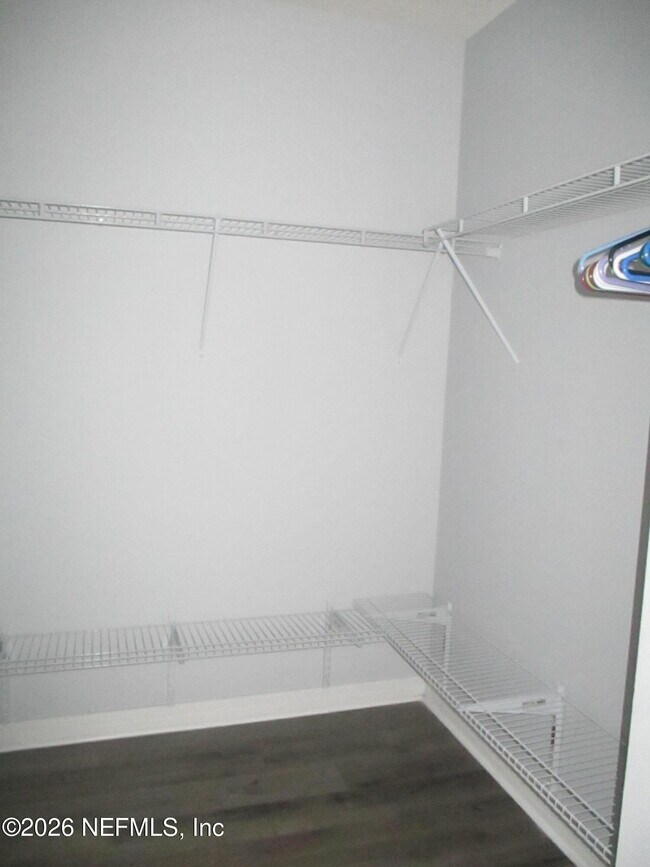 Building Photo - 738 N 5th St