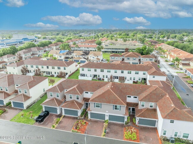 Building Photo - 1445 Isabella Dr