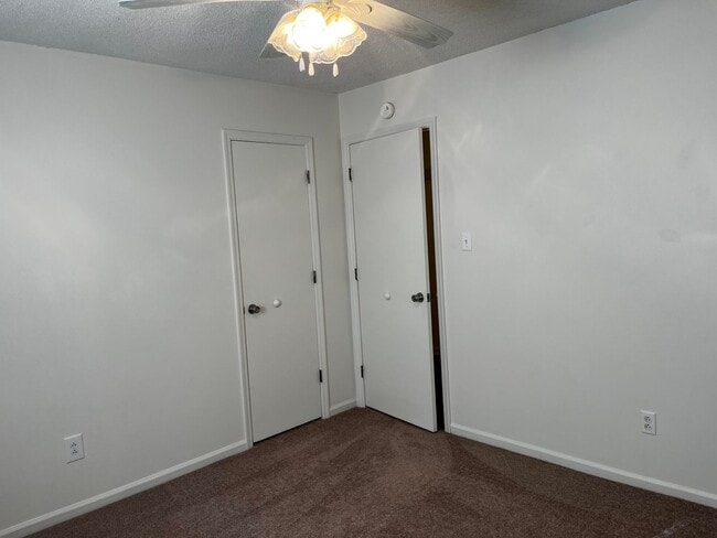 Building Photo - 2424 Educational Dr