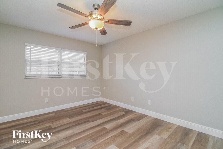 Building Photo - 118 Ruby Red Ln