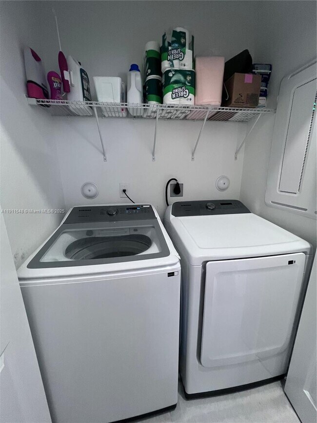 Building Photo - 16257 SW 290th Terrace