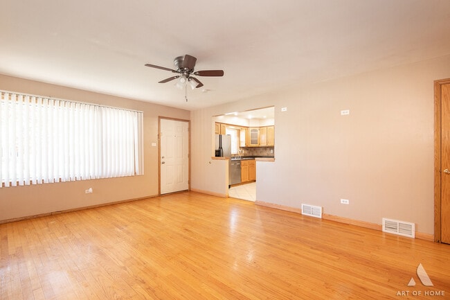 Building Photo - 9416 80th Ct