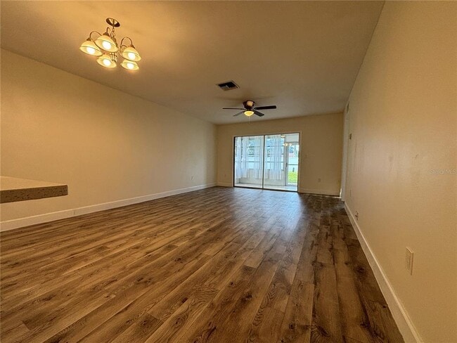 Building Photo - 2300 Bancroft Cir S