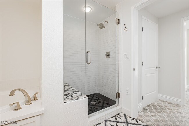 Building Photo - 2220 Village Walk Dr