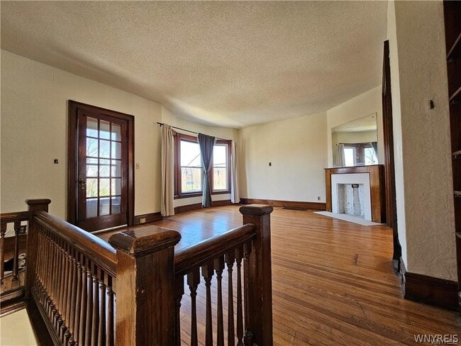 Building Photo - 891 Richmond Ave