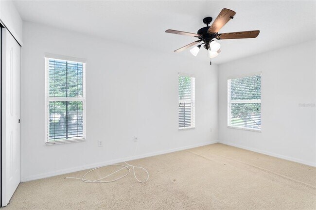 Building Photo - 337 Alfani St