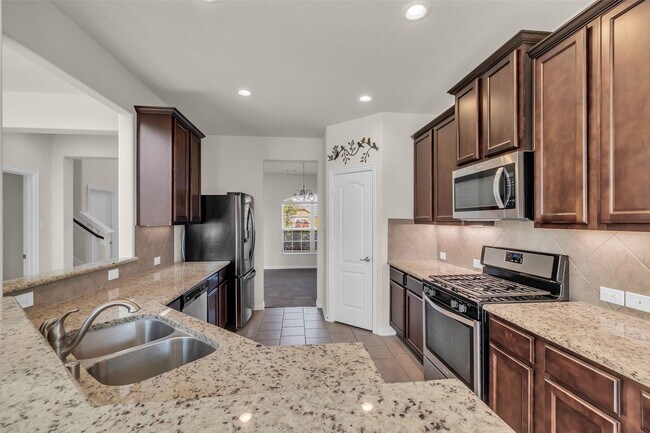 Building Photo - 13313 Suntail Ct