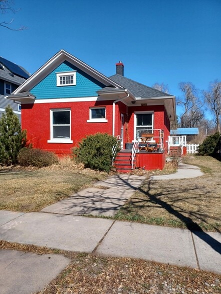 Building Photo - 946 Laporte Ave