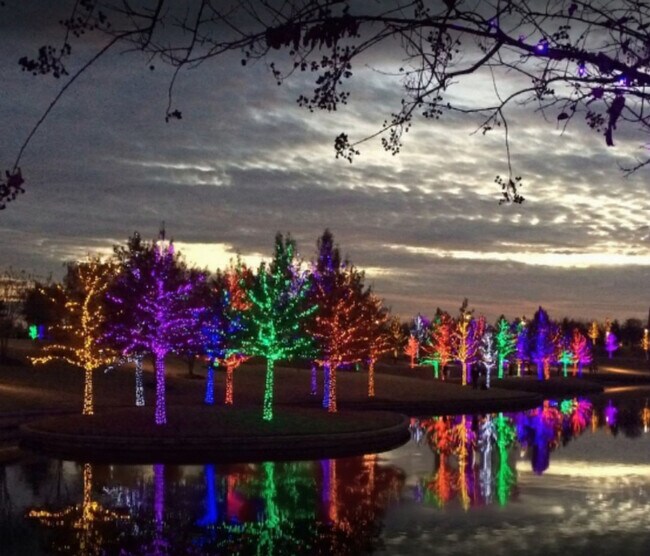 Building Photo - 3533 Arbuckle Dr