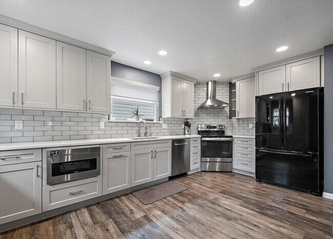 Building Photo - 10654 Apishamore Ct