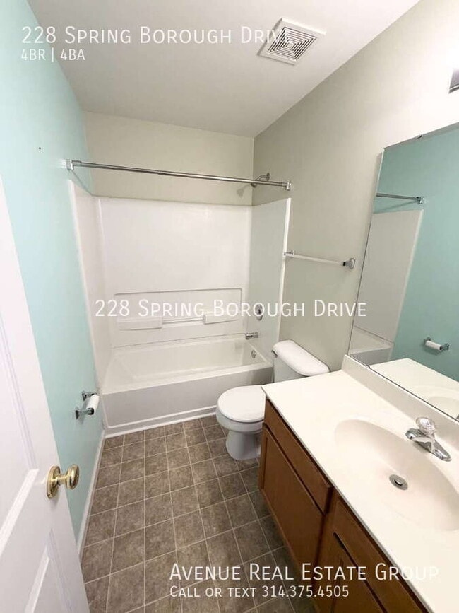 Building Photo - 228 Spring Borough Dr