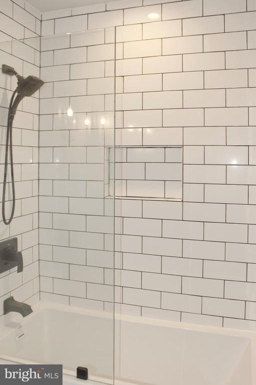 Building Photo - 1643 New Jersey Ave NW