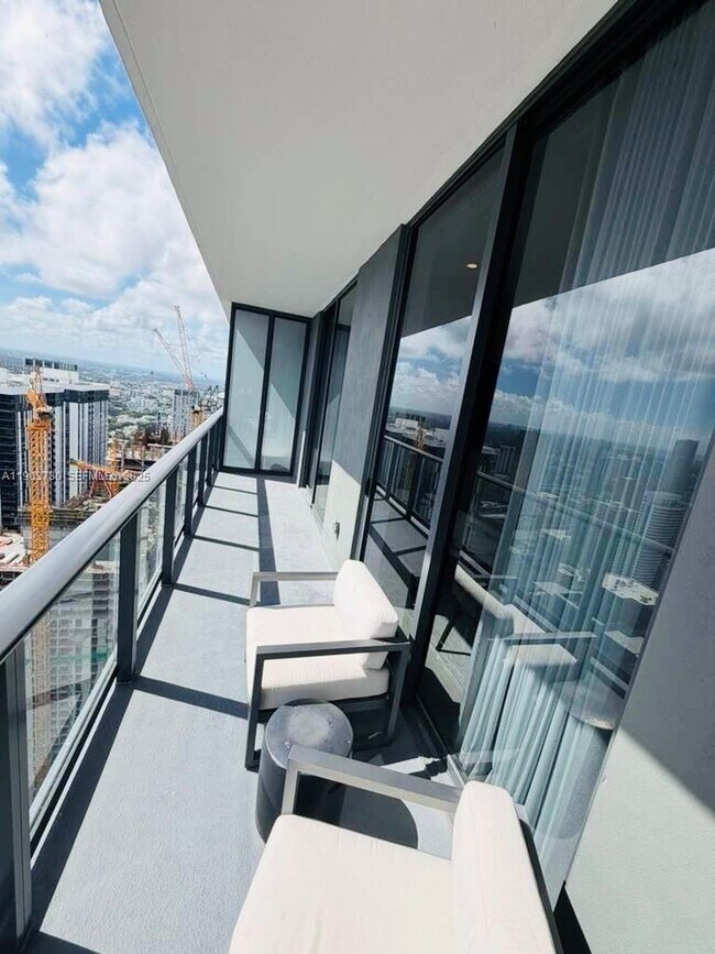 Building Photo - 159 NE 6th St