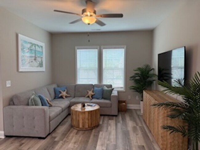 Primary Photo - Salty Mermaid - Wonderful winter rental