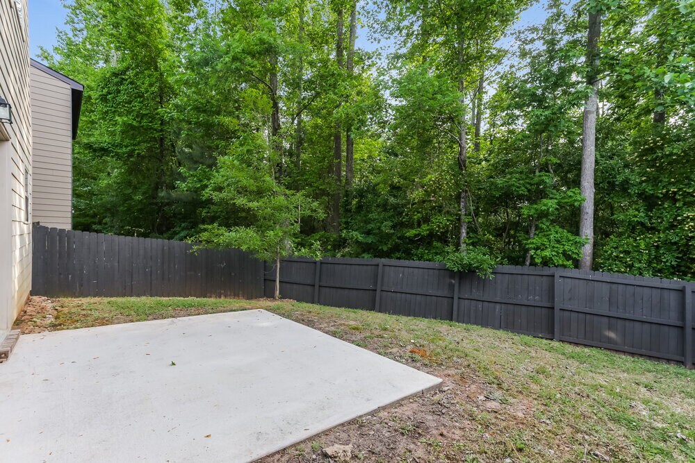 Building Photo - 125 Magnaview Dr