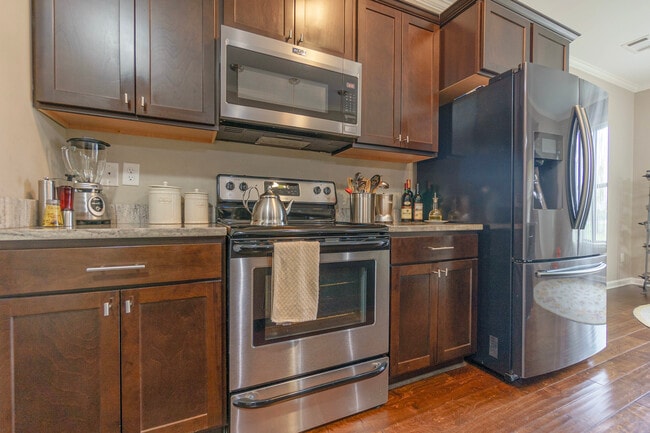 Building Photo - 13435 Lapstone Loop