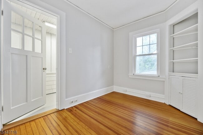 Building Photo - 136 Stanmore Pl