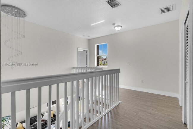 Building Photo - 16605 SW 55th Terrace