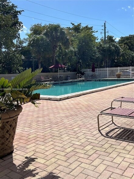 Building Photo - 1805 Sans Souci Blvd