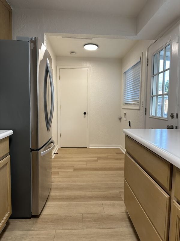 Building Photo - 832 Marion St