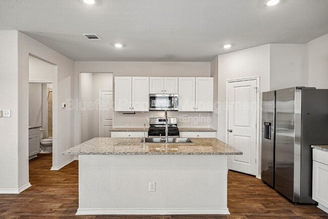 Building Photo - 13802 Oolite Run
