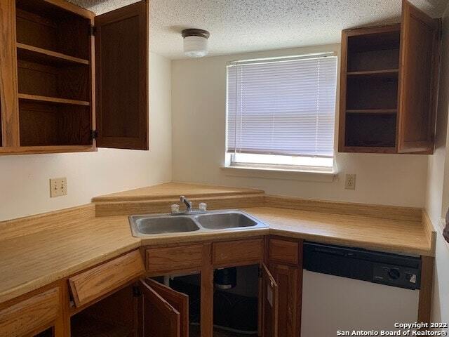 Building Photo - 6307 Bostonian