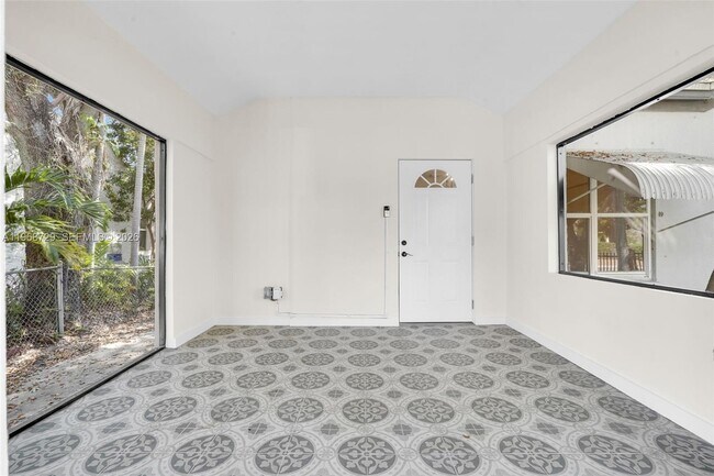 Building Photo - 52 NW 47th St