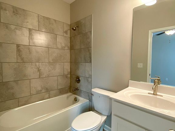 Building Photo - 4315 Magpie Dr