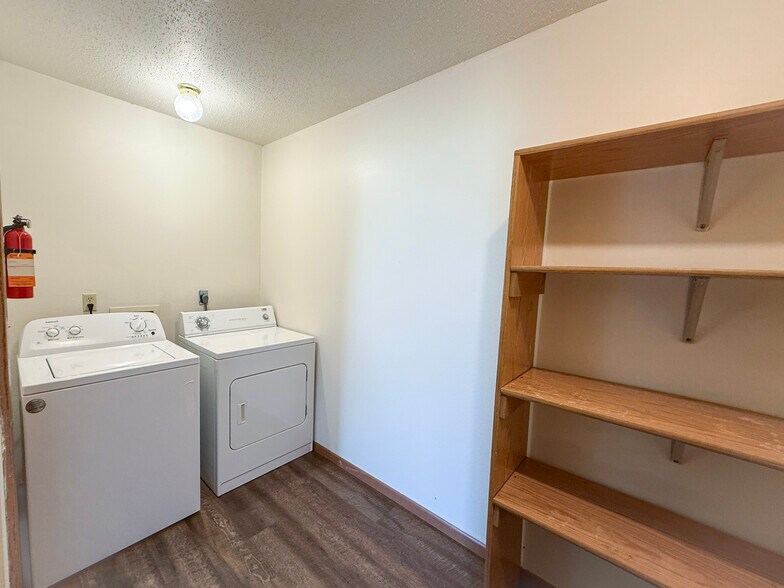 Building Photo - 13289 39th Ave N