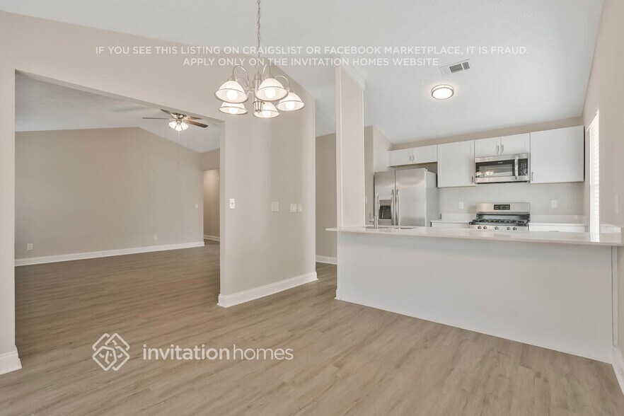 Building Photo - 5392 Medena Way