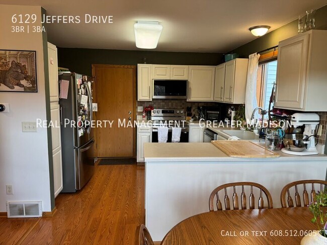 Building Photo - 6129 Jeffers Dr