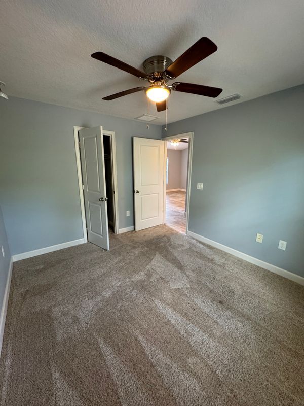 Building Photo - 1677 Lizette St SE