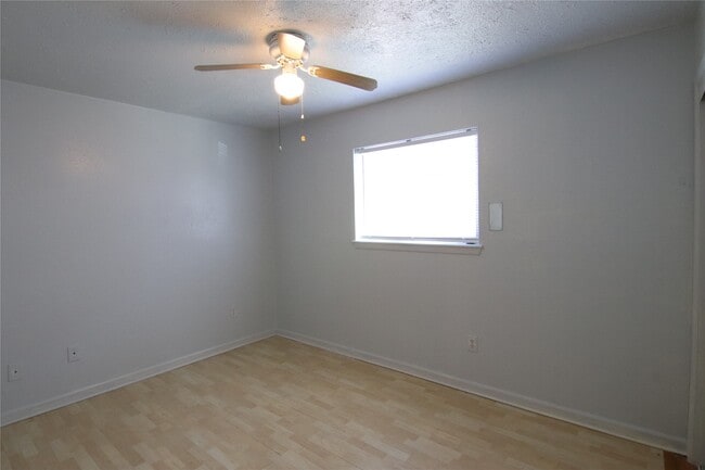 Building Photo - 11406 Elmcroft Dr