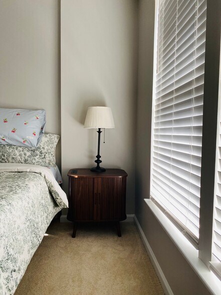 Building Photo - 1 Linton Hall, Bristow