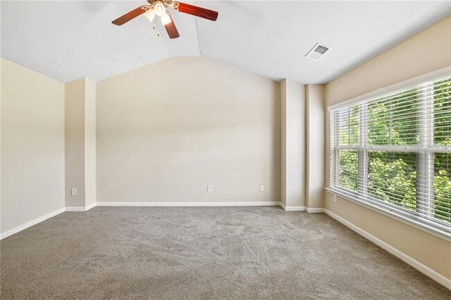 Building Photo - 771 Riverdance Dr